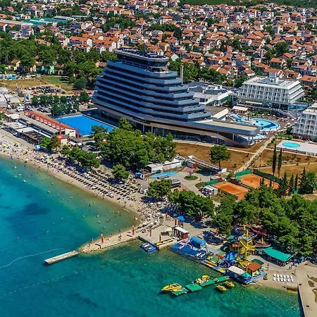 Deluxe Toni * Vodice