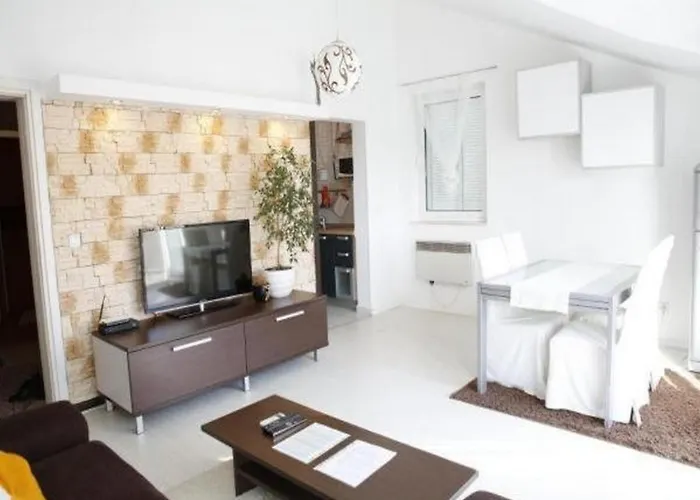 Deluxe Toni * Vodice