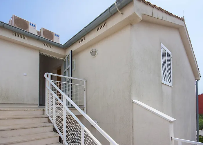 Deluxe Toni * Vodice